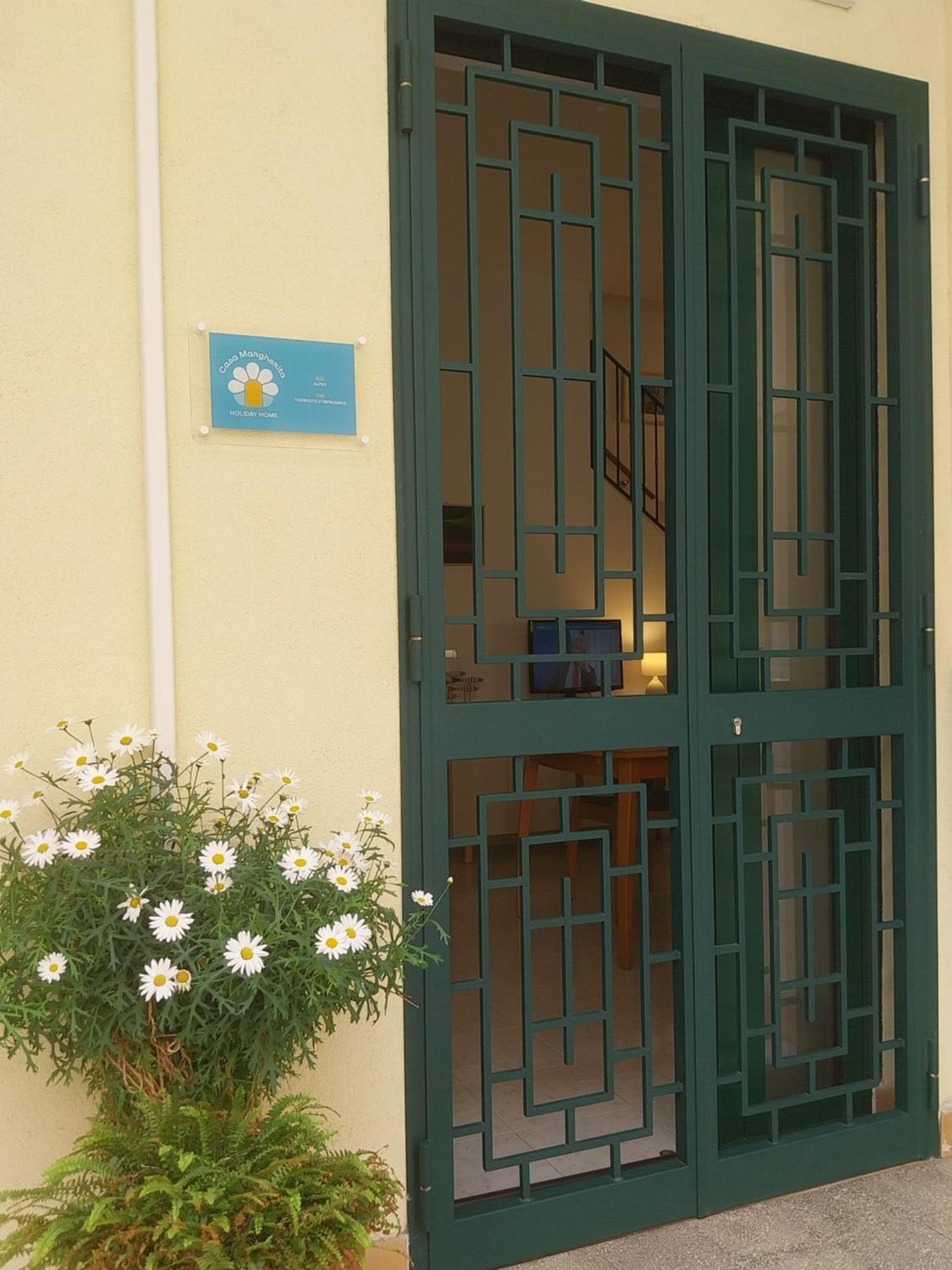 Casa Margherita - Holiday Home 丰迪 外观 照片